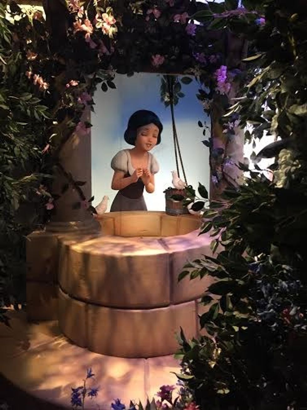 3D Animated Snow White Shanghai Disneyland