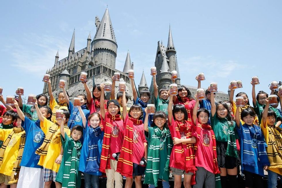 53c5abb38056e universal studios japan the wizarding world of harry potter butterbeer