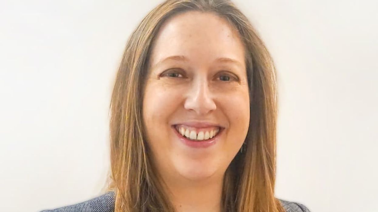 accesso CFO Fern MacDonald