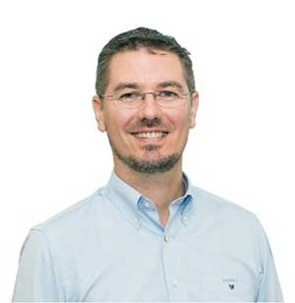 Adrian Tolliday TGI Oman