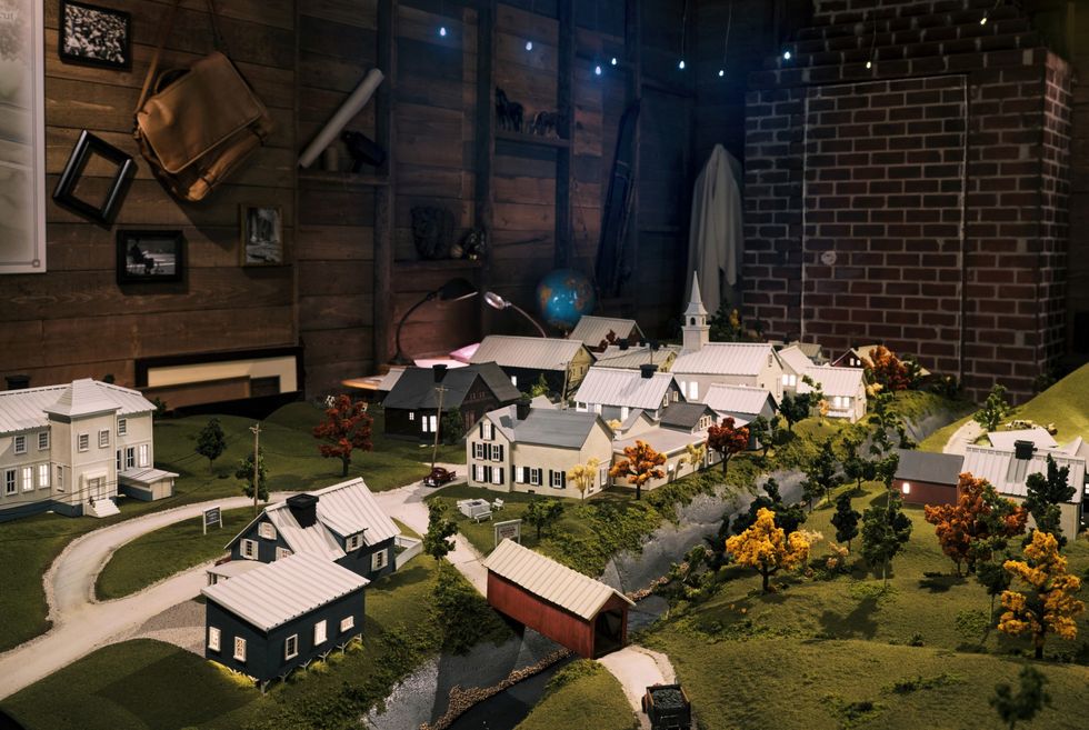 airbnb beetlejuice house