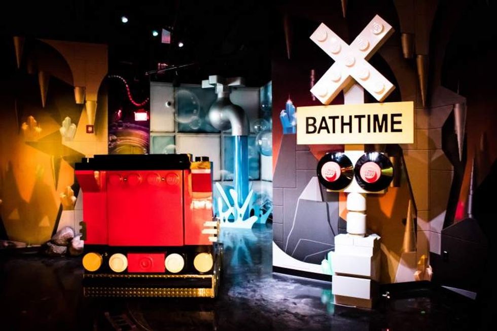 alterafce dark ride vehicle