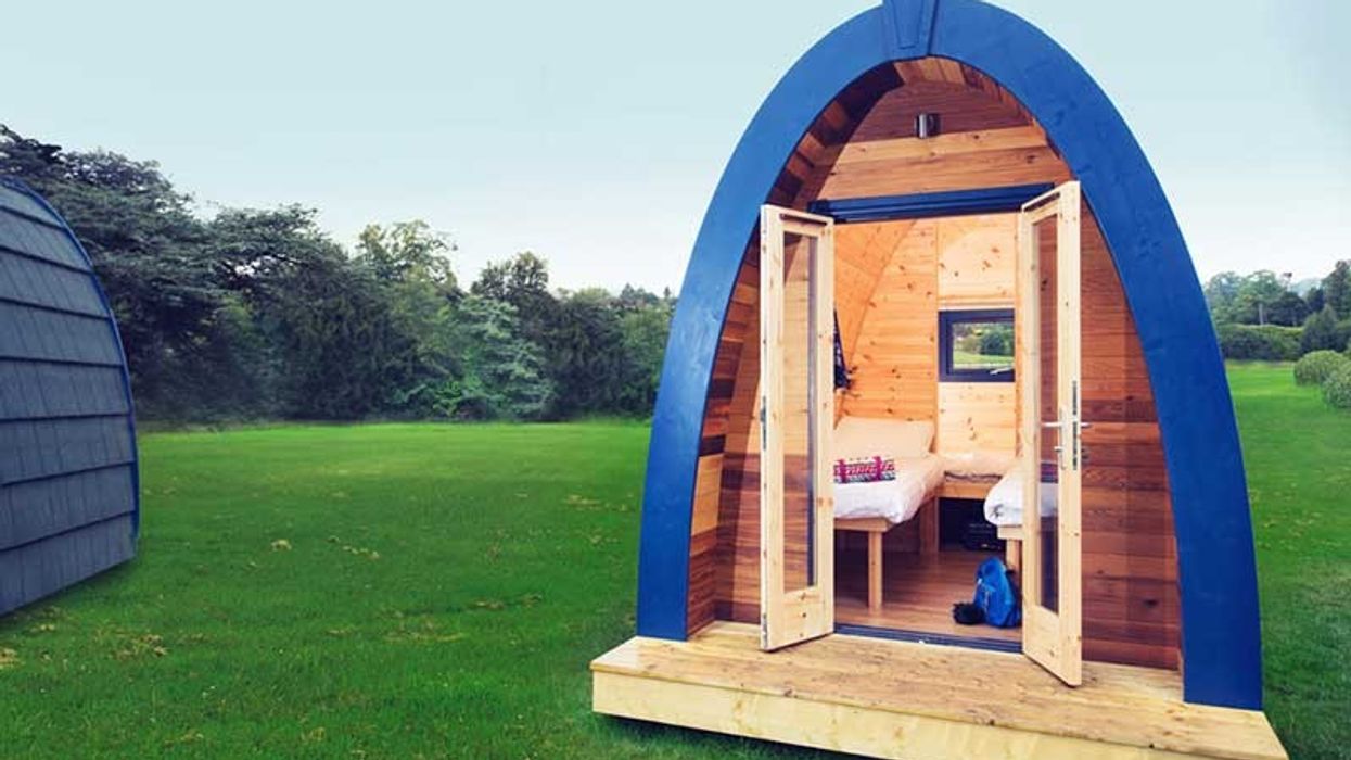 alton towers stargazing pods