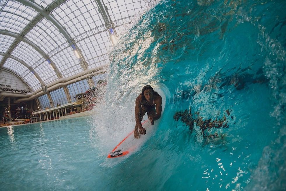 American Dream surfer