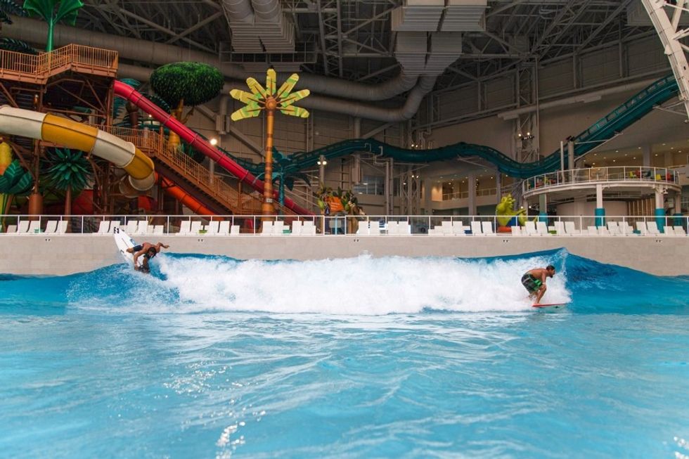 American Wave Machines Perfect Swell American Dream