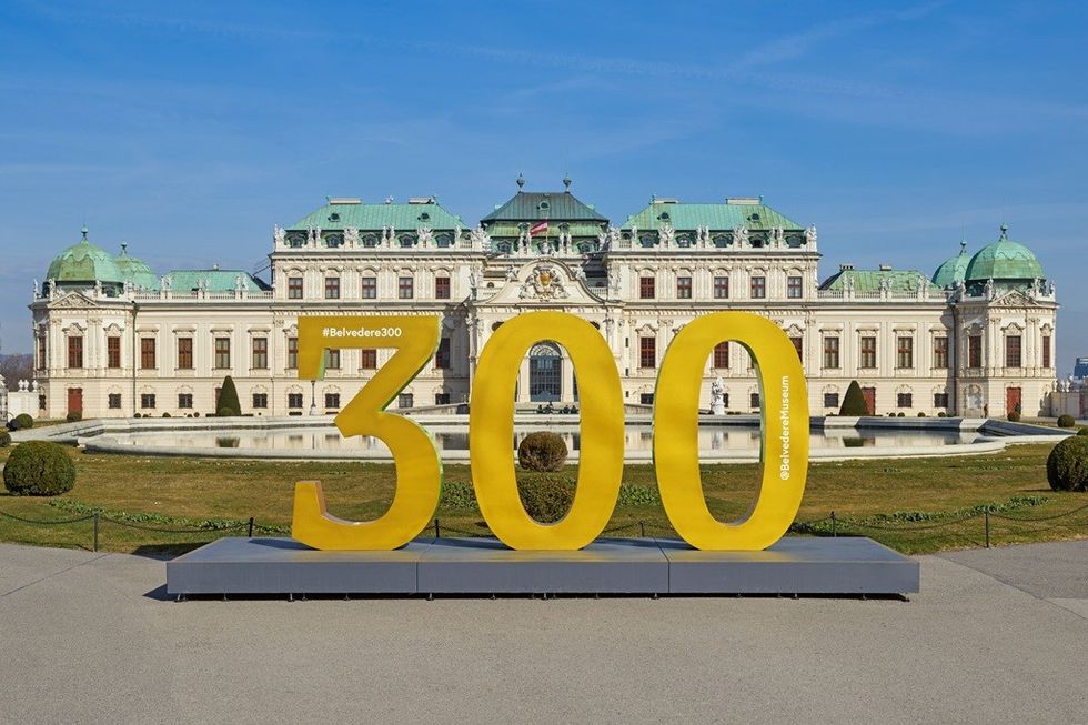 Anniversary number in front of the Upper Belvedere Photo: Johannes Stoll / Belvedere, Vienna