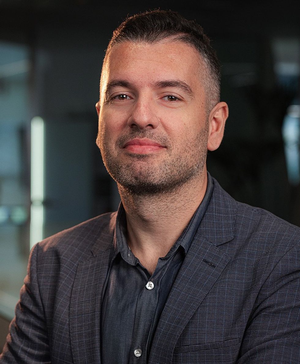 Antonio Cannata Red Raion