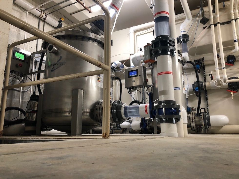 AquaRevival filter in situ