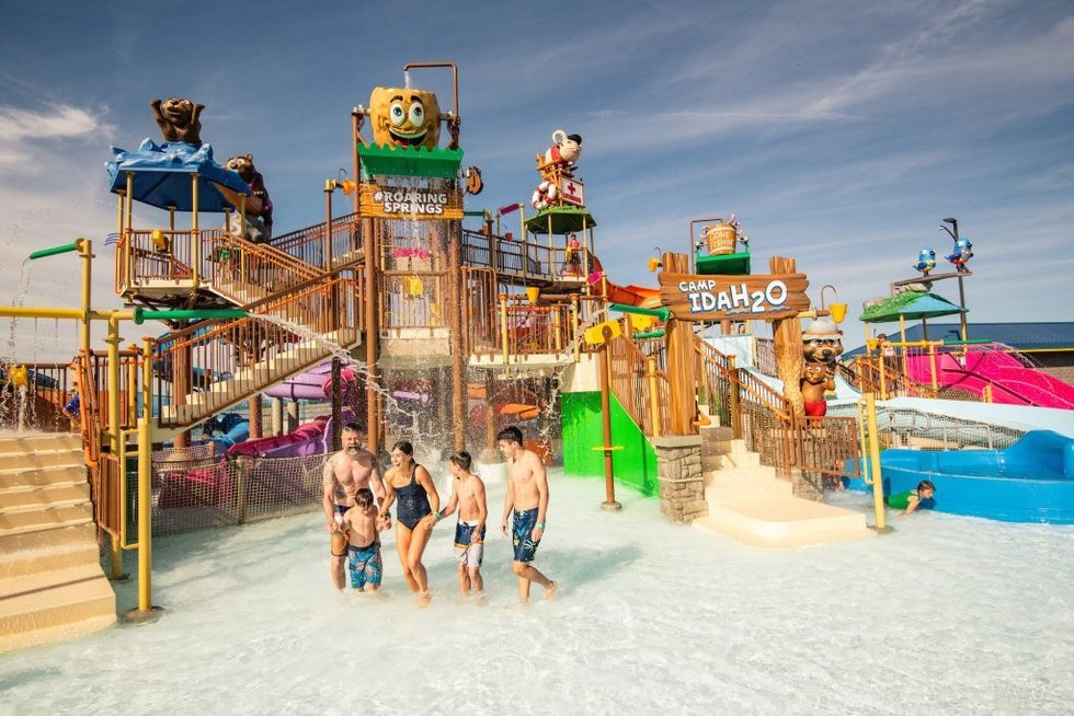 Aquatic Development Group Roaring Springs Water Park development