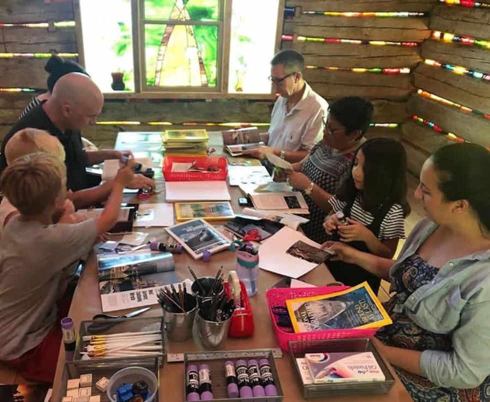 art session at Philbrook Museum