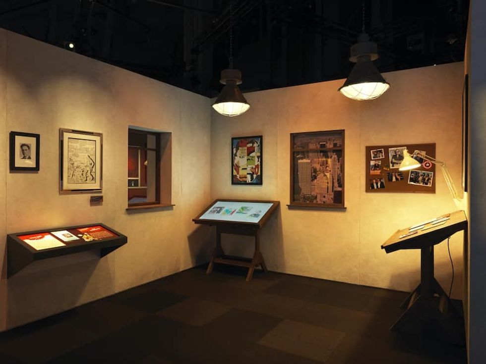 artist studio marvel universe of super heroes