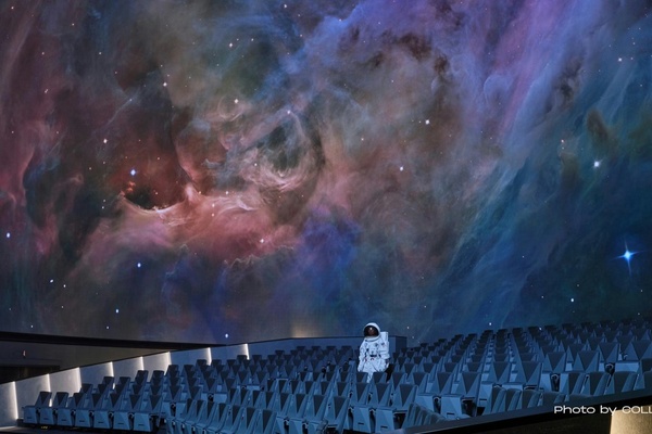 Astronaut stood in Prague Planetarium