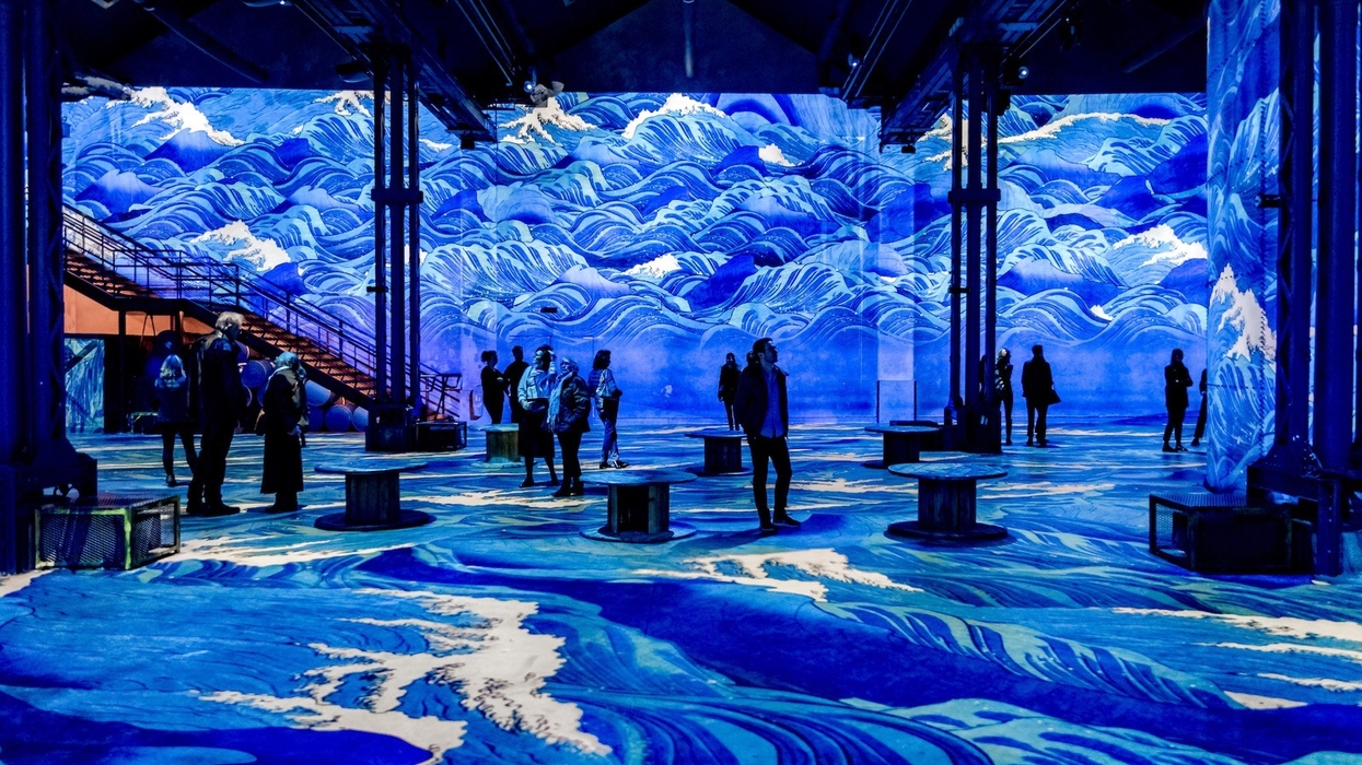 Atelier des Lumières Japan Waves