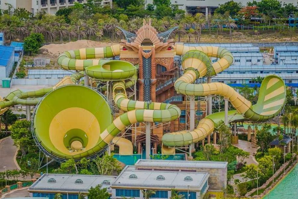 Atlantis-Sanya-Aquaventure themed slide tower