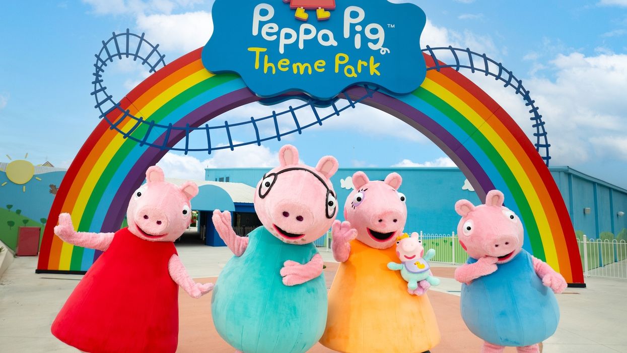 baby evie peppa pig theme park