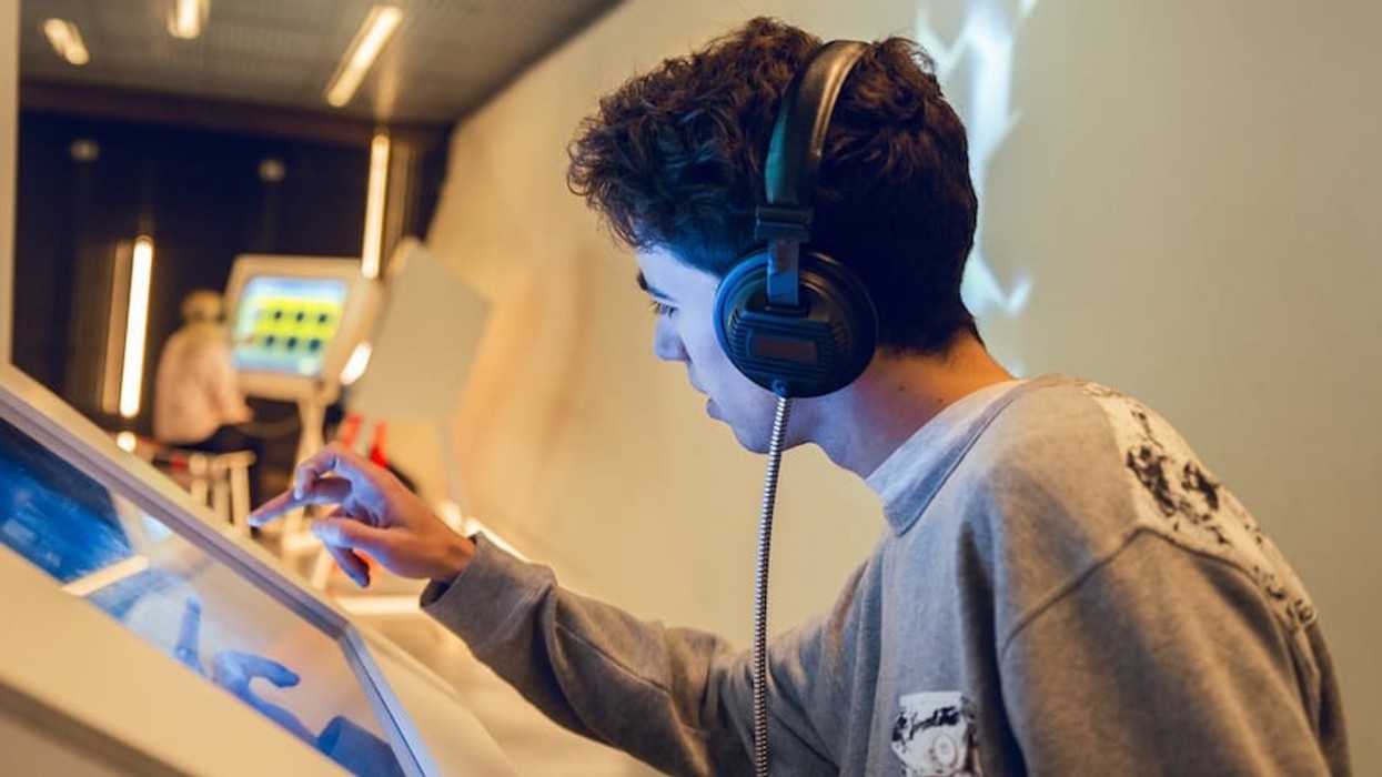 Barco post covid museum technology