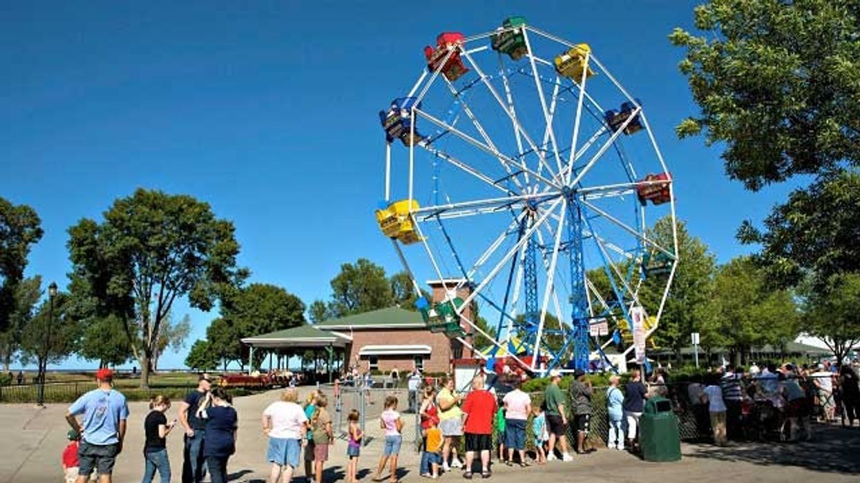bay beach amusement park ferris wheel