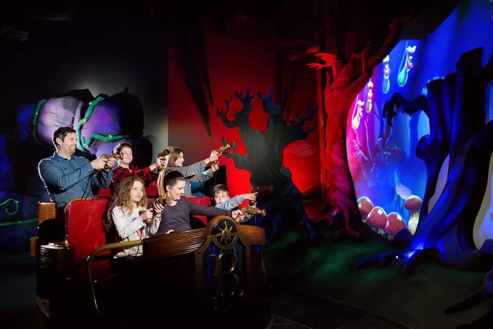 bazyliszek interactive dark ride vehicle legendia