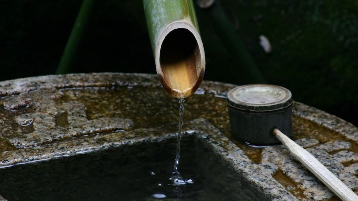 Be like water Kyoto Ryoanji-Murayama Park-Chion-in-Shoren-Raven Sun Creative