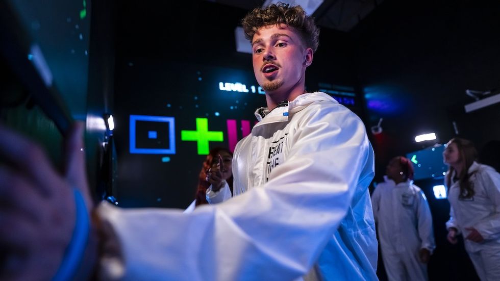 Beat the Bomb interactive games