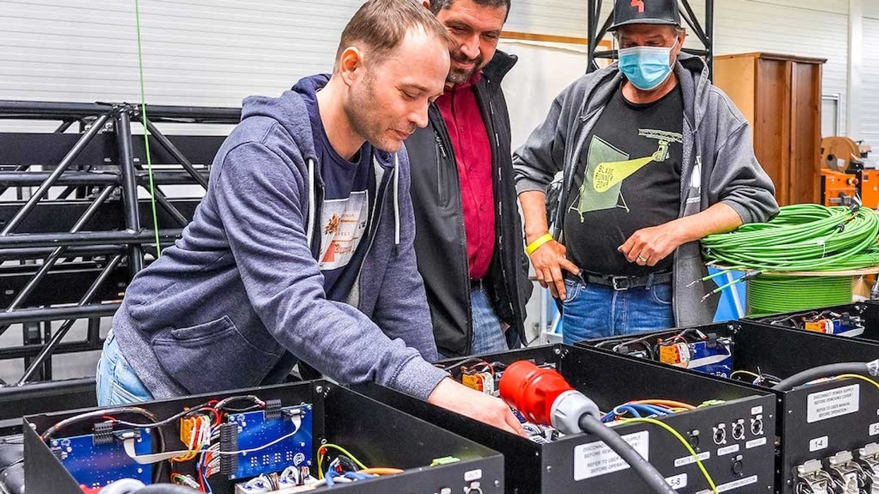 beckhoff and rigging in motion