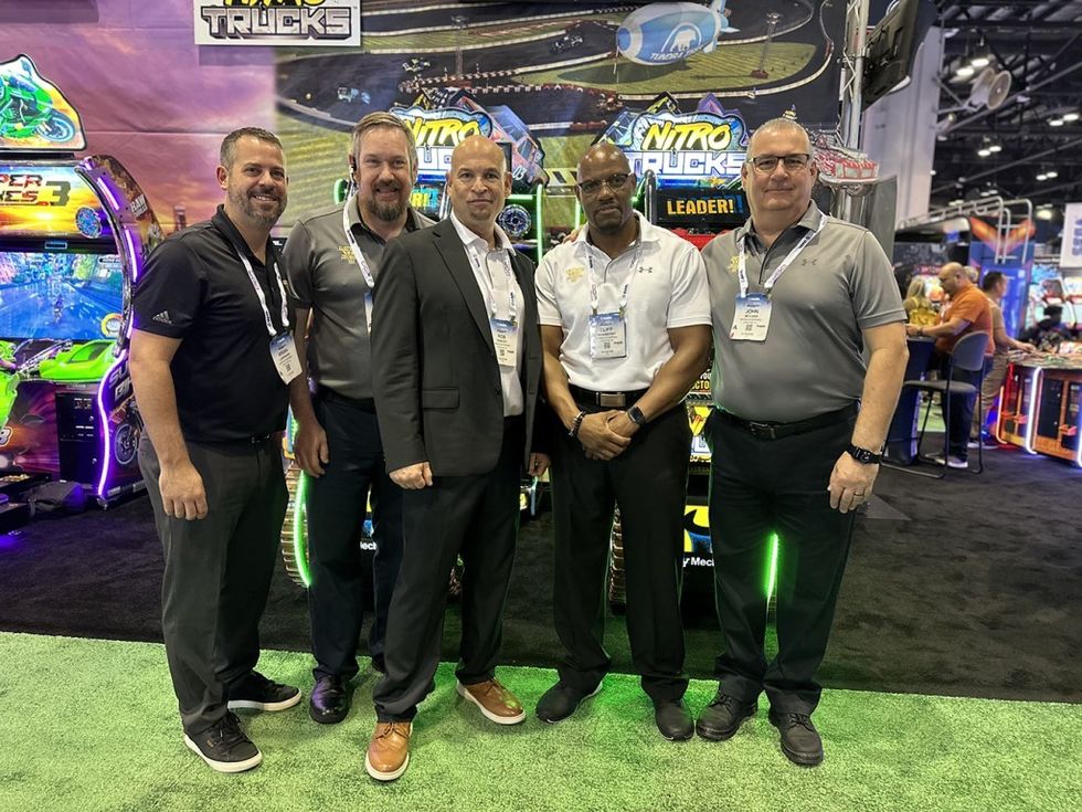 Betson Enterprises 1000 graduates BTU team Brian Lampmann, Bryan Corbett, Rob Zigmont, Cliff Bradberry, and John McCann.
