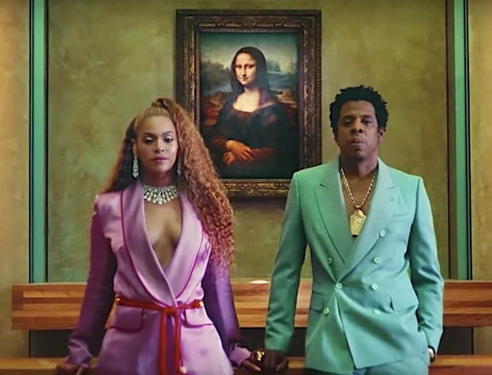 Beyonce & Jay-Z recording Apesh*t at the Louvre