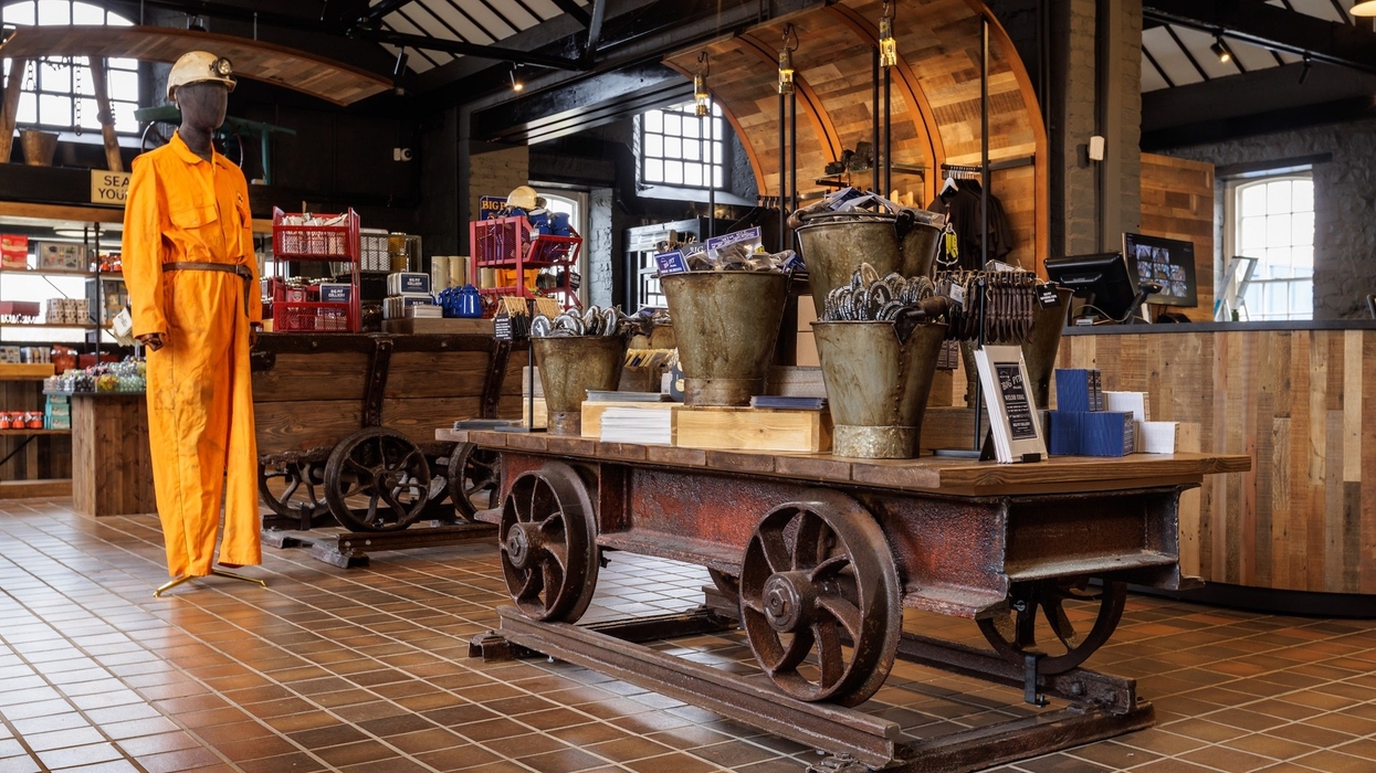 big pit new shop