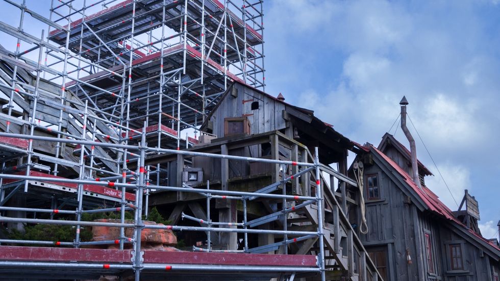 big thunder mountain disneyland paris