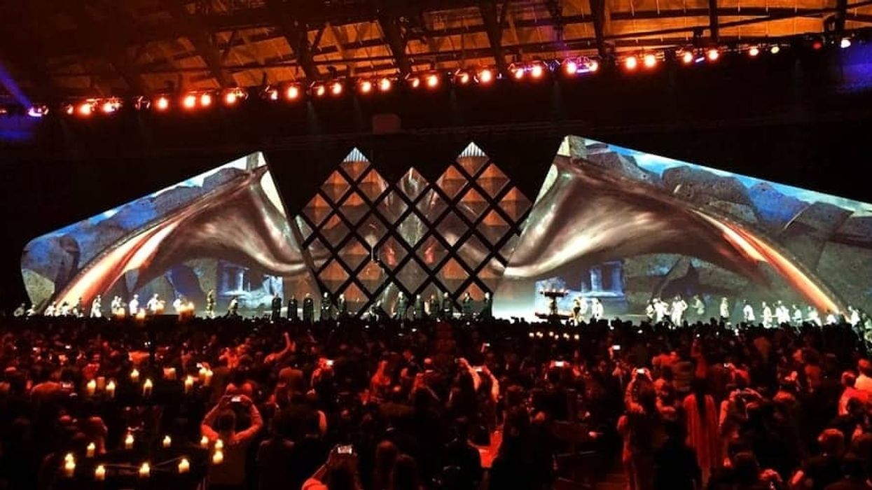 BNP-Paribas-Christie-projection-mapping-Portugal-2