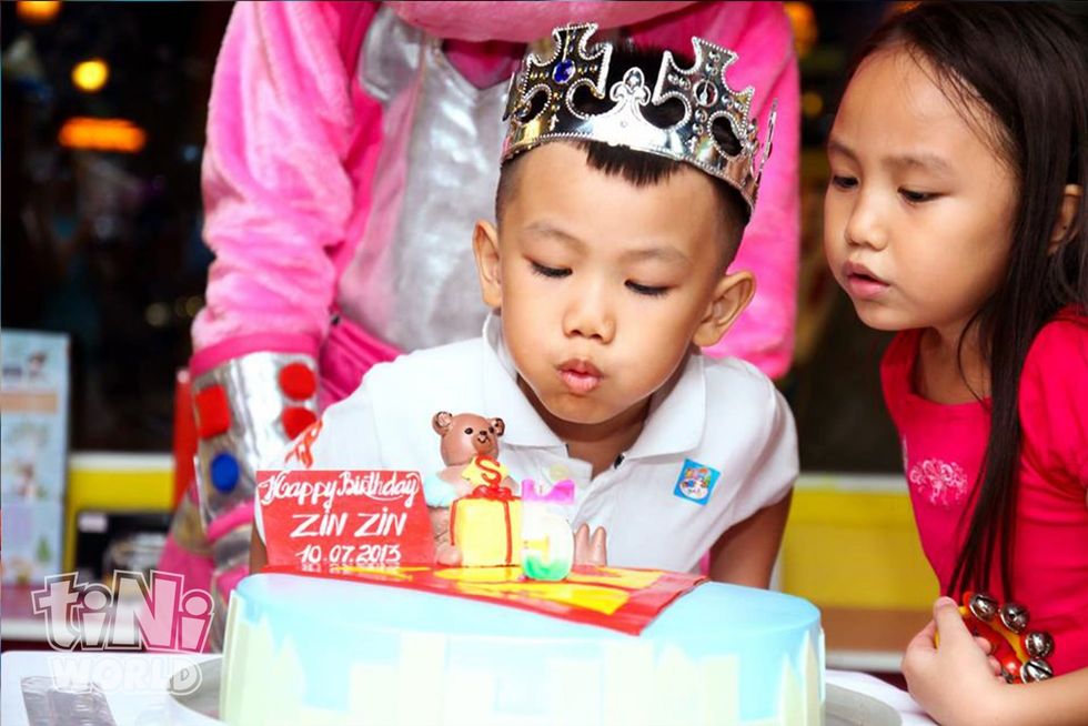 boy girl birthday cake tiNiWorld Vietnam