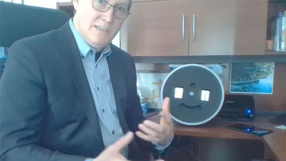 Brent Peckover demonstrates Christie's Care222® far-UVC device</p><p></p>