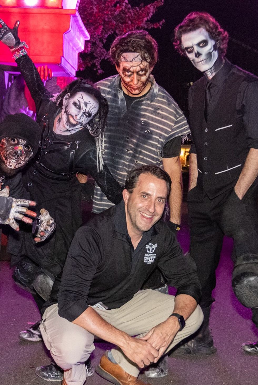 Brewer Lister with Hersheypark Dark Nights cast