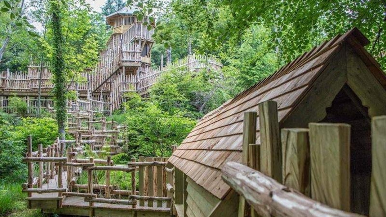 Brodick Castel adventure play structure capco