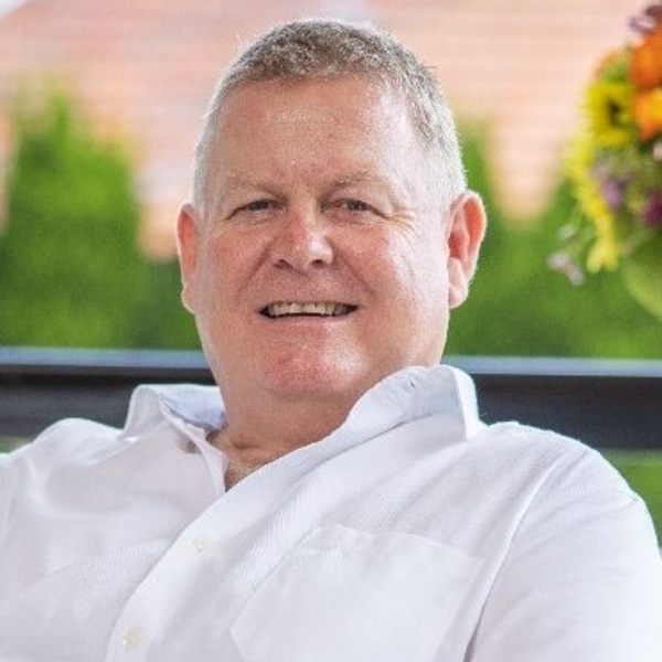 Bruce Peterson headshot