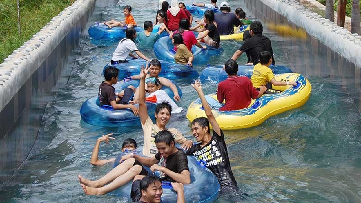 Bukit Gambang Water Park Sentoria Malaysia