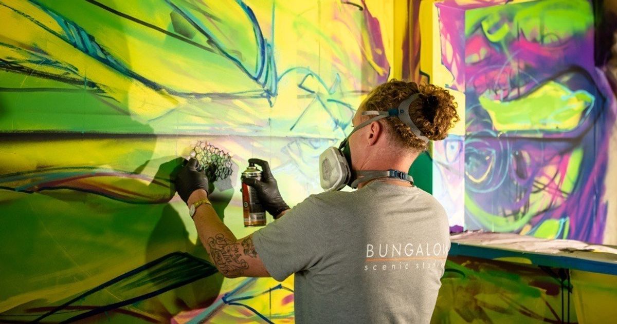 Bungalow Scenic painter