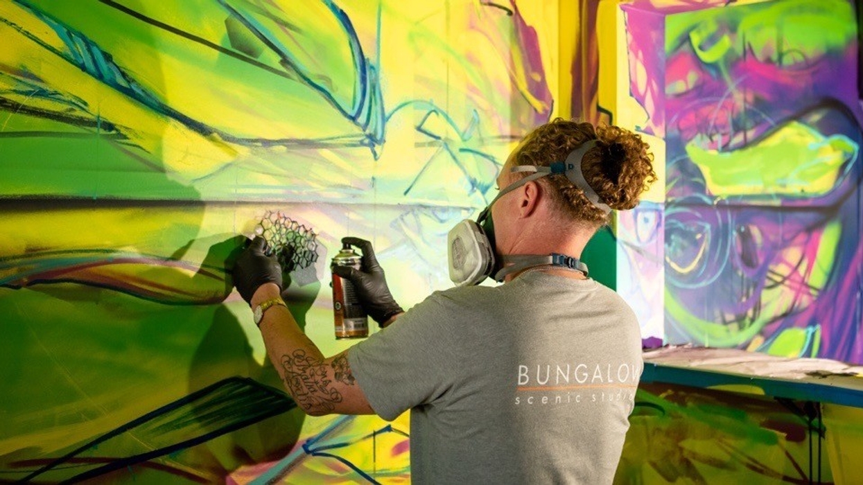 Bungalow Scenic painter