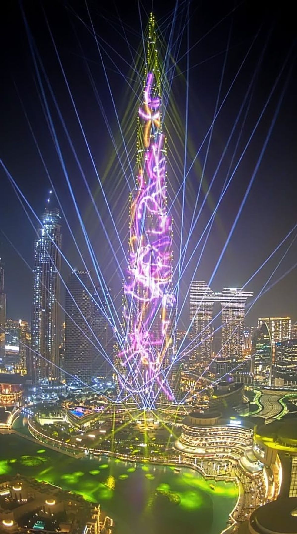 Burj Khalifa laser show eca2