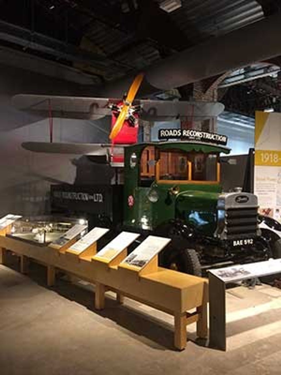 bus taxi aerospace bristol museum