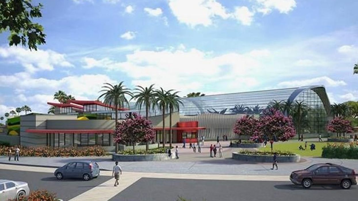 Butterfly Palladium, Buena Park, Artificial Mountain