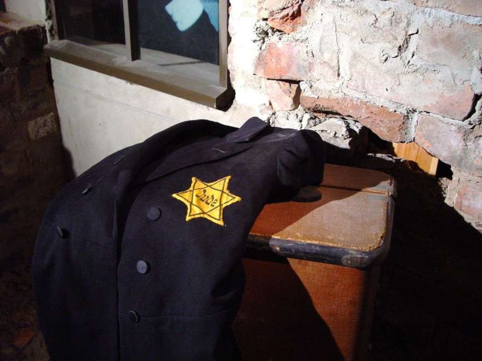 Captured forever in 3D: How the National Holocaust Centre & Museum is ensuring that the survivors and their stories live on