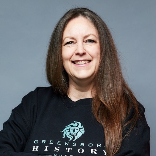 Carol Ghiorsi Hart headshot