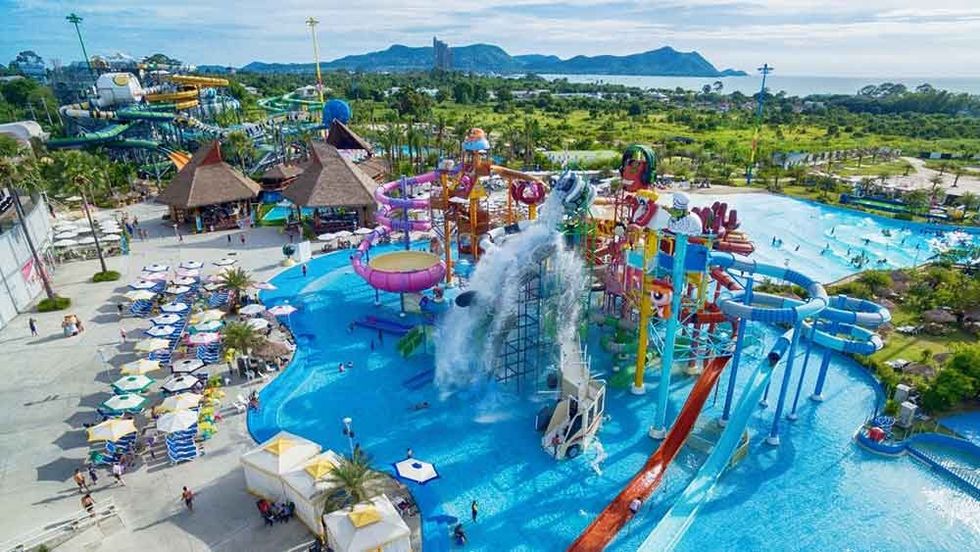 Cartoon Network Amazone world’s first smartphone cashless waterpark