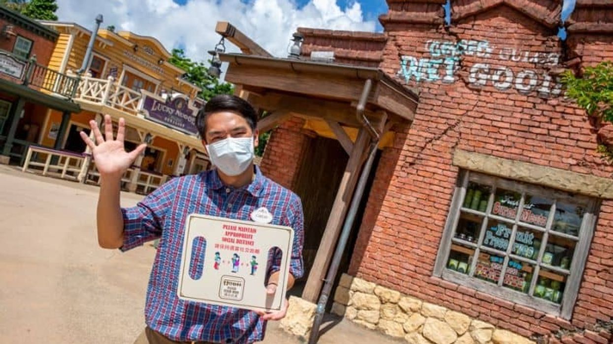 Cast member at Hong Kong Disneyland reopening