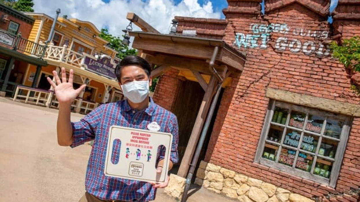 Cast member at Hong Kong Disneyland reopening
