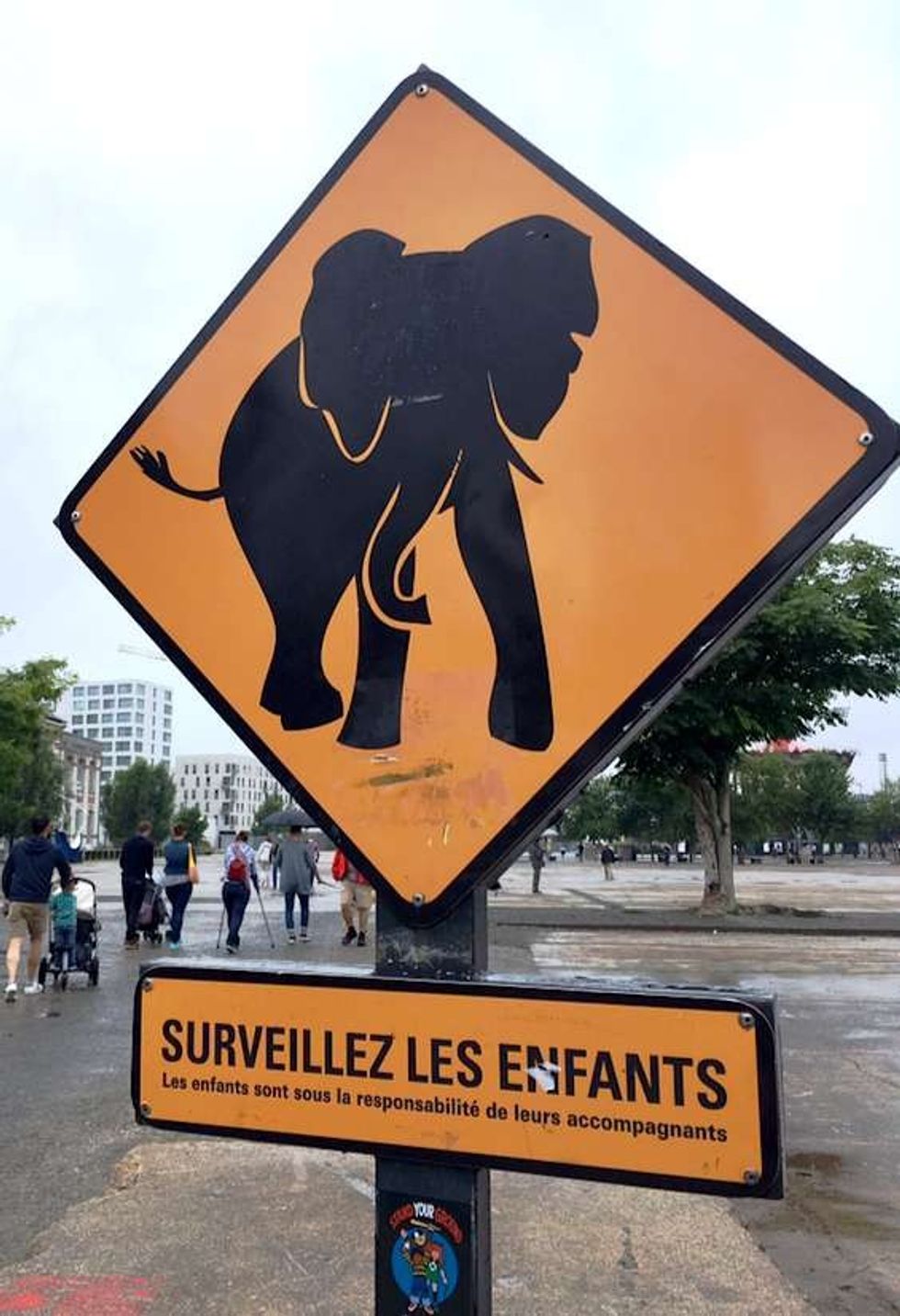 caution elephants sign