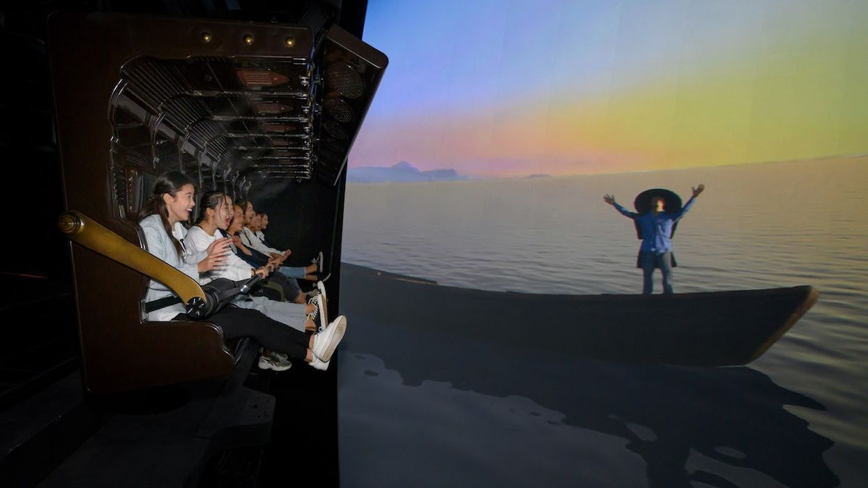 Cavu Flying Theater Changsha China Tongguan Kiln Ancient Town