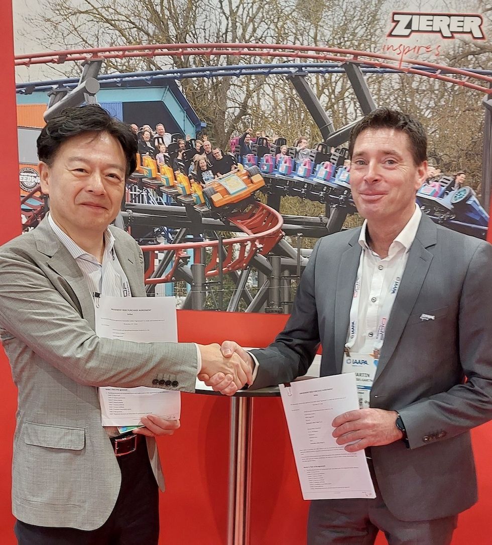 CEO Martin Weichselgartner and Atsushi Daimon Representative Director President of Sanoyas Rides Corporation