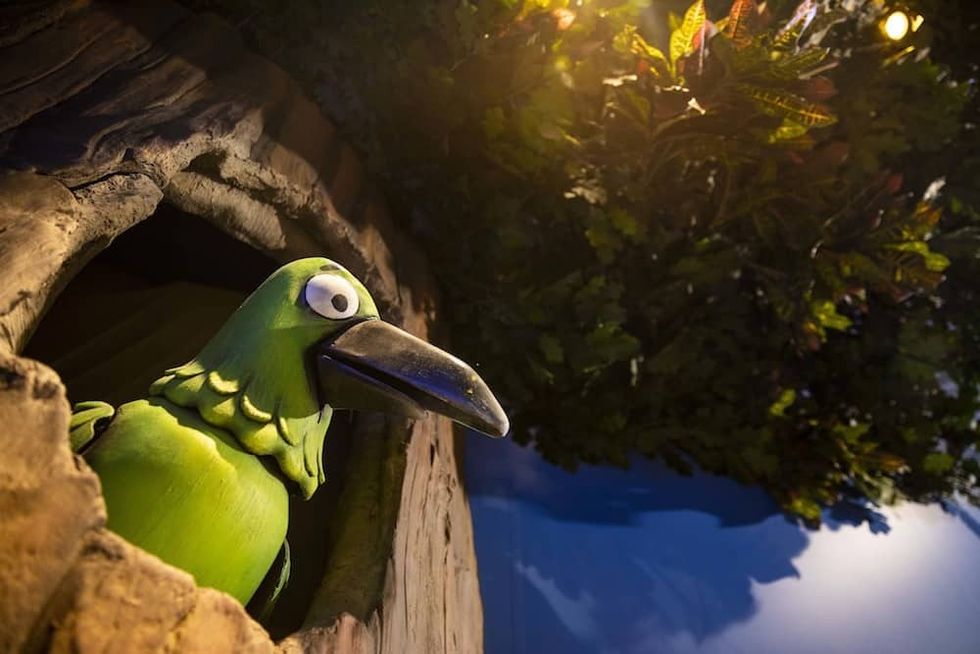 Chessington-Room-on-the-Broom-bird